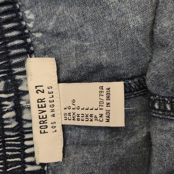 NWT Forever 21 women's shorts size L - Picture 2 of 6